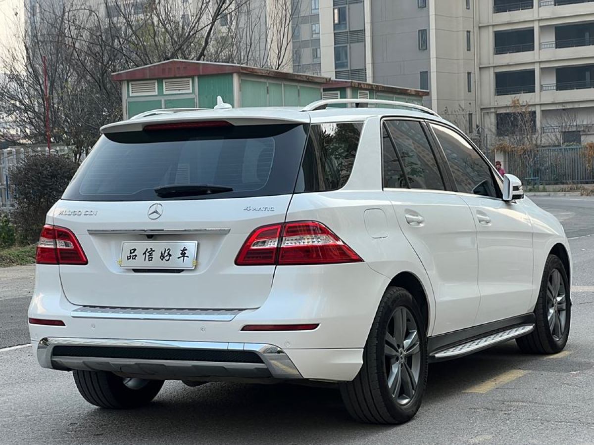 奔馳 奔馳M級(jí)  2014款 ML 350 CDI 4MATIC圖片