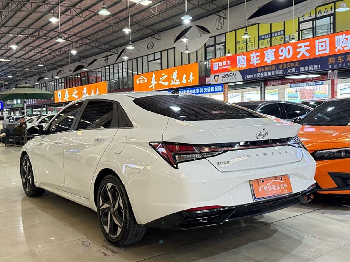 現(xiàn)代 伊蘭特  2022款 1.5L CVT LUX尊貴版圖片