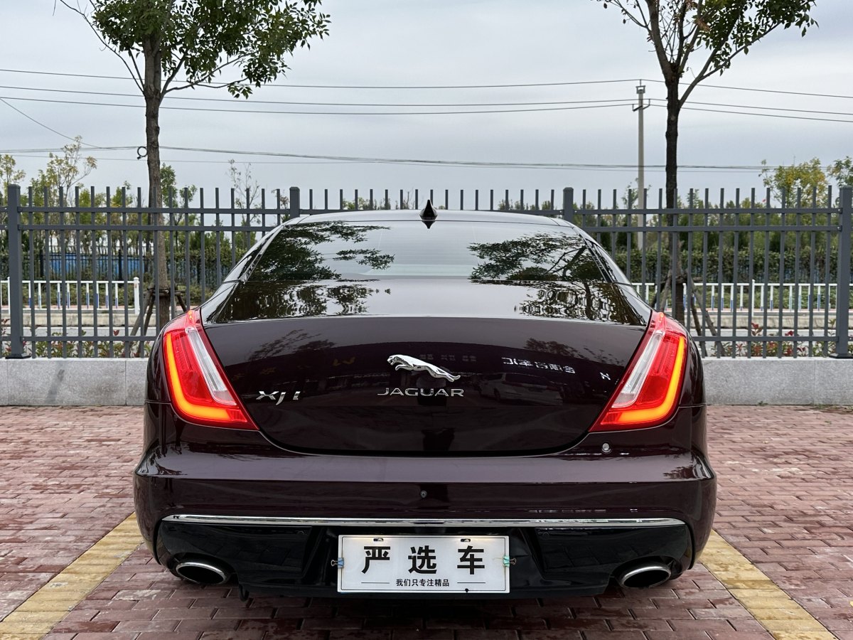 捷豹 XJ  2016款 XJL 2.0T 兩驅(qū)典雅商務(wù)版圖片