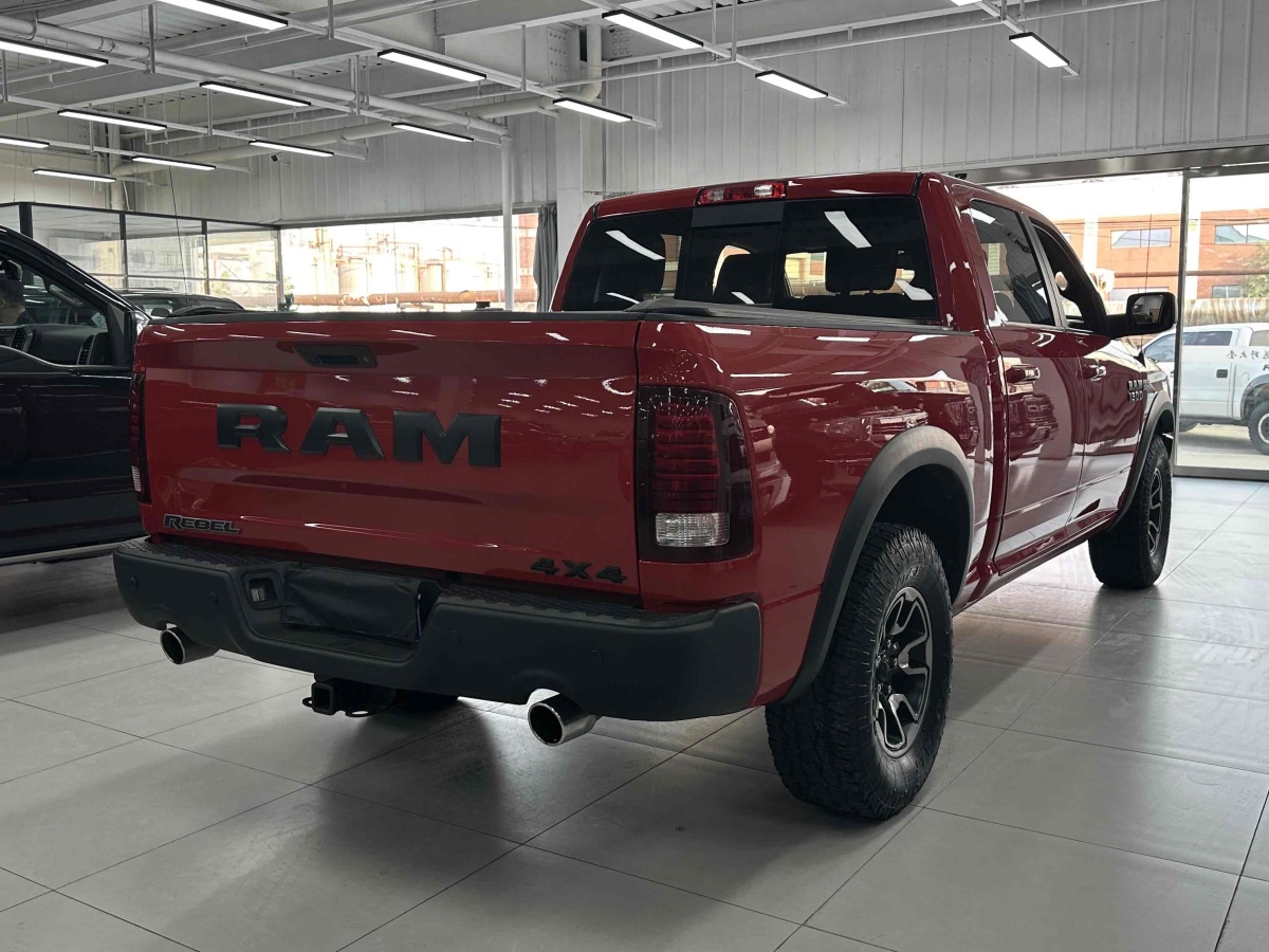 道奇 Ram  2011款 1500 Laramie圖片