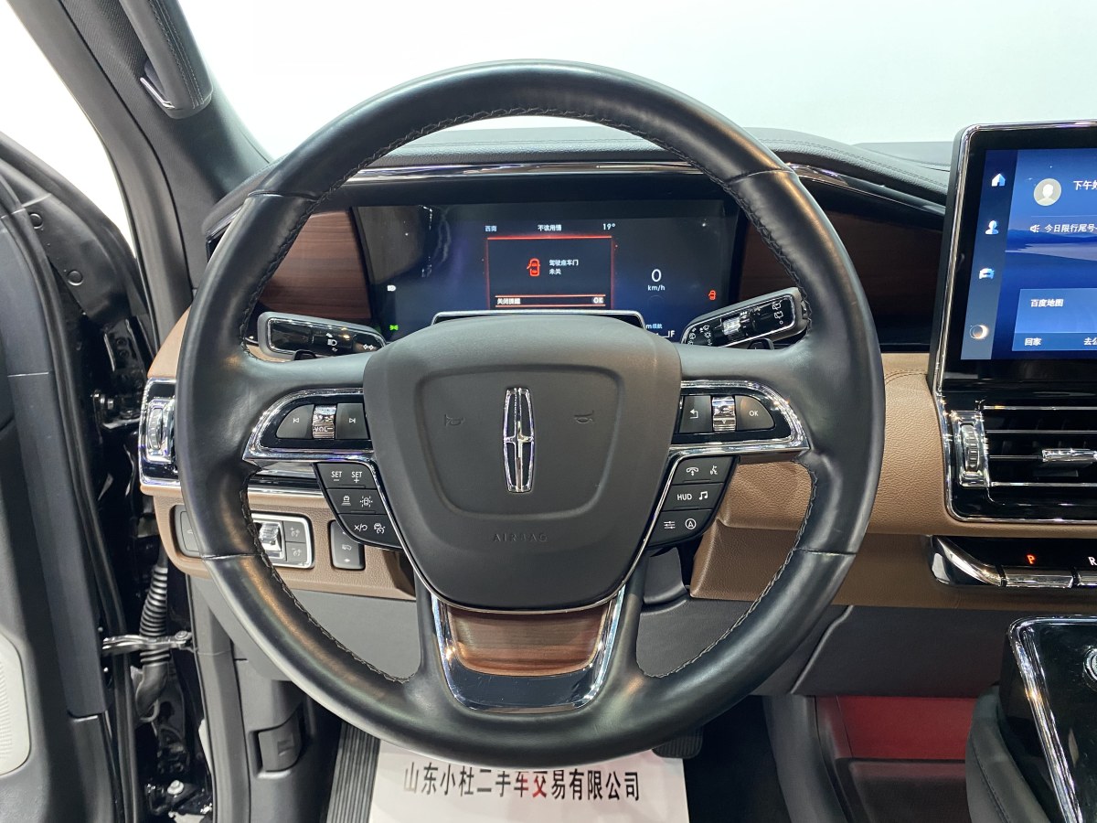 林肯 領(lǐng)航員  2022款 3.5T 尊耀版圖片