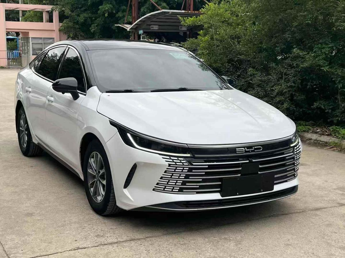 廣汽傳祺 M8  2024款 大師系列 超級(jí)混動(dòng)版圖片