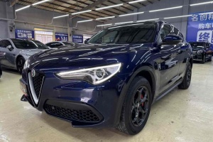 Stelvio 阿尔法·罗密欧 2.0T 200HP 精英版