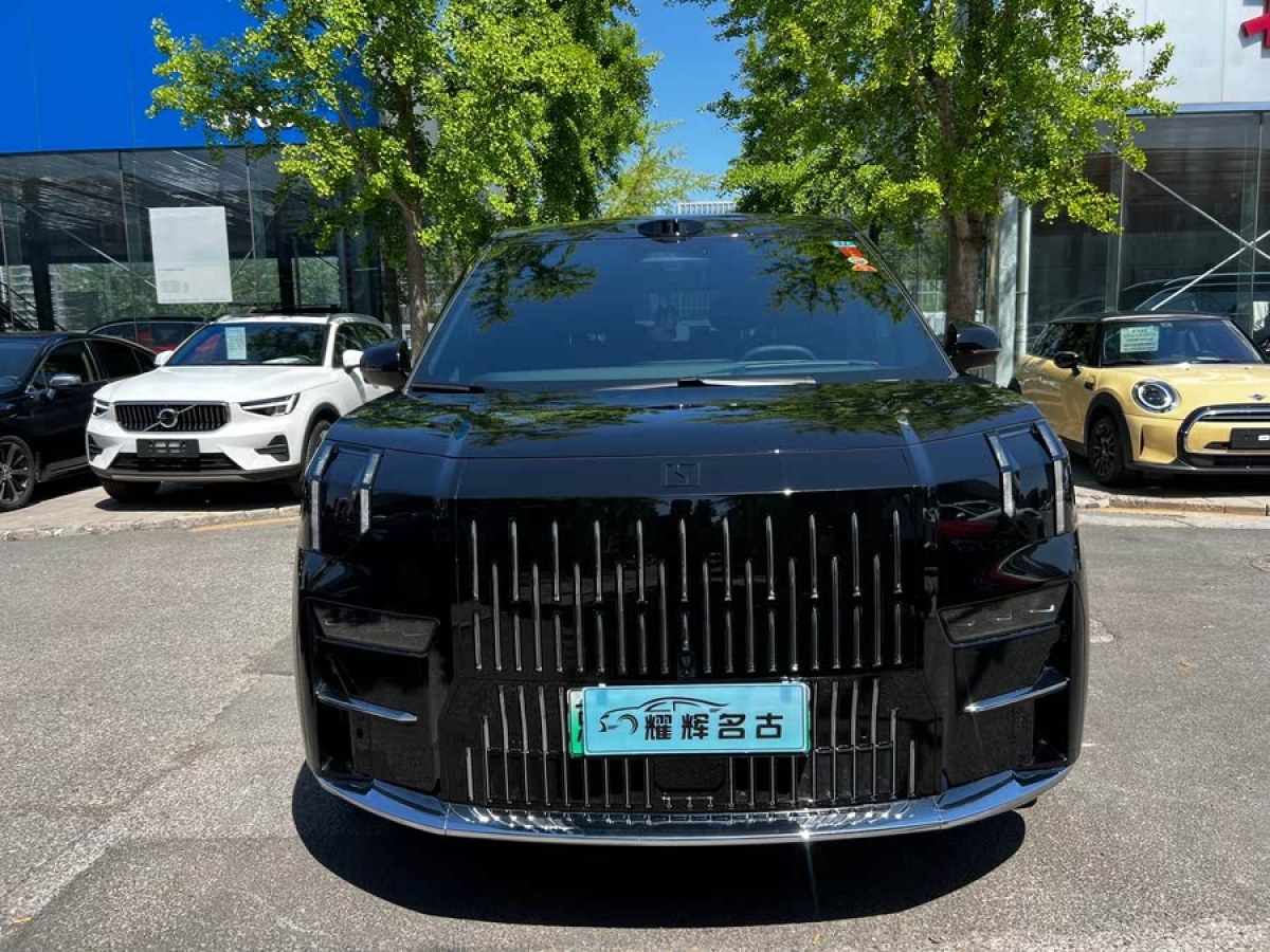 極氪 極氪009  2024款 六座行政版四驅(qū) 108kWh圖片
