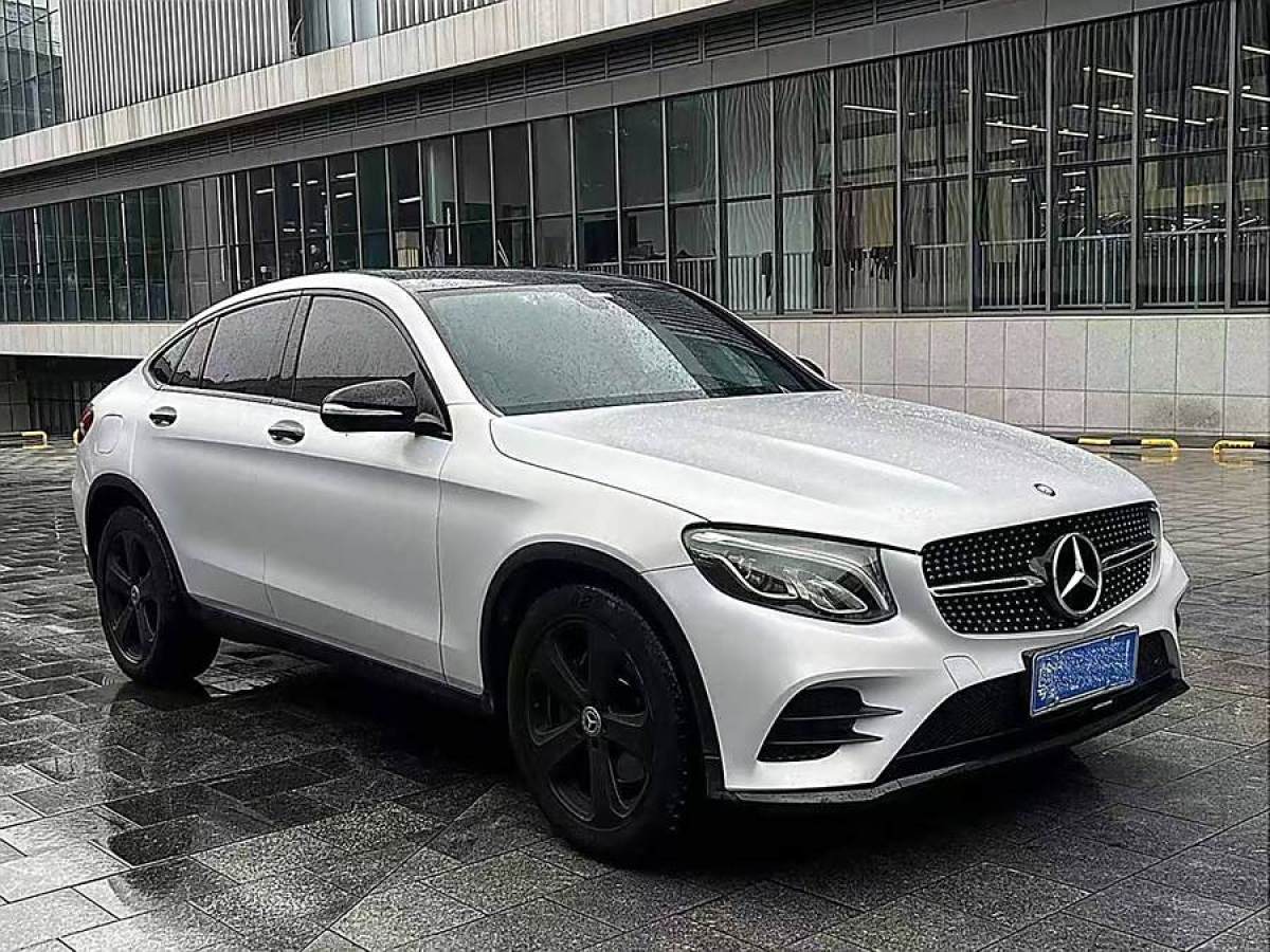 奔馳 奔馳GLC  2022款 改款 GLC 300 4MATIC 轎跑SUV圖片