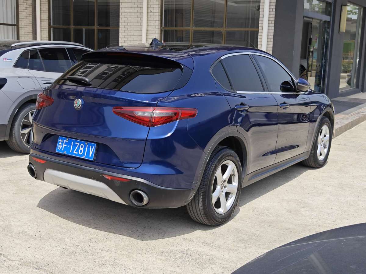 阿爾法·羅密歐 Stelvio  2017款 2.0T 200HP 精英版圖片