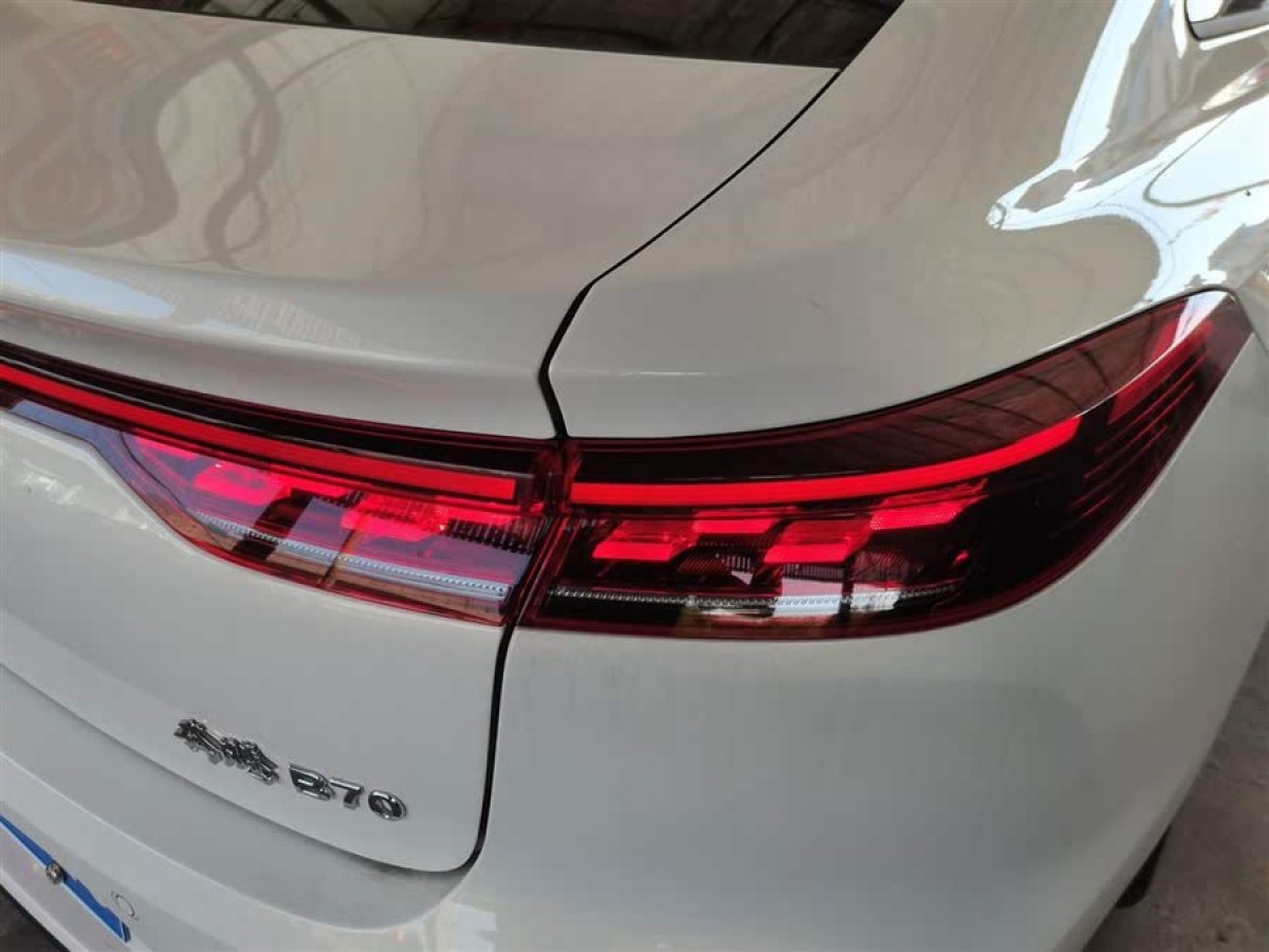 奔騰 B70  2024款 龍騰版 1.5T 領(lǐng)創(chuàng)型圖片
