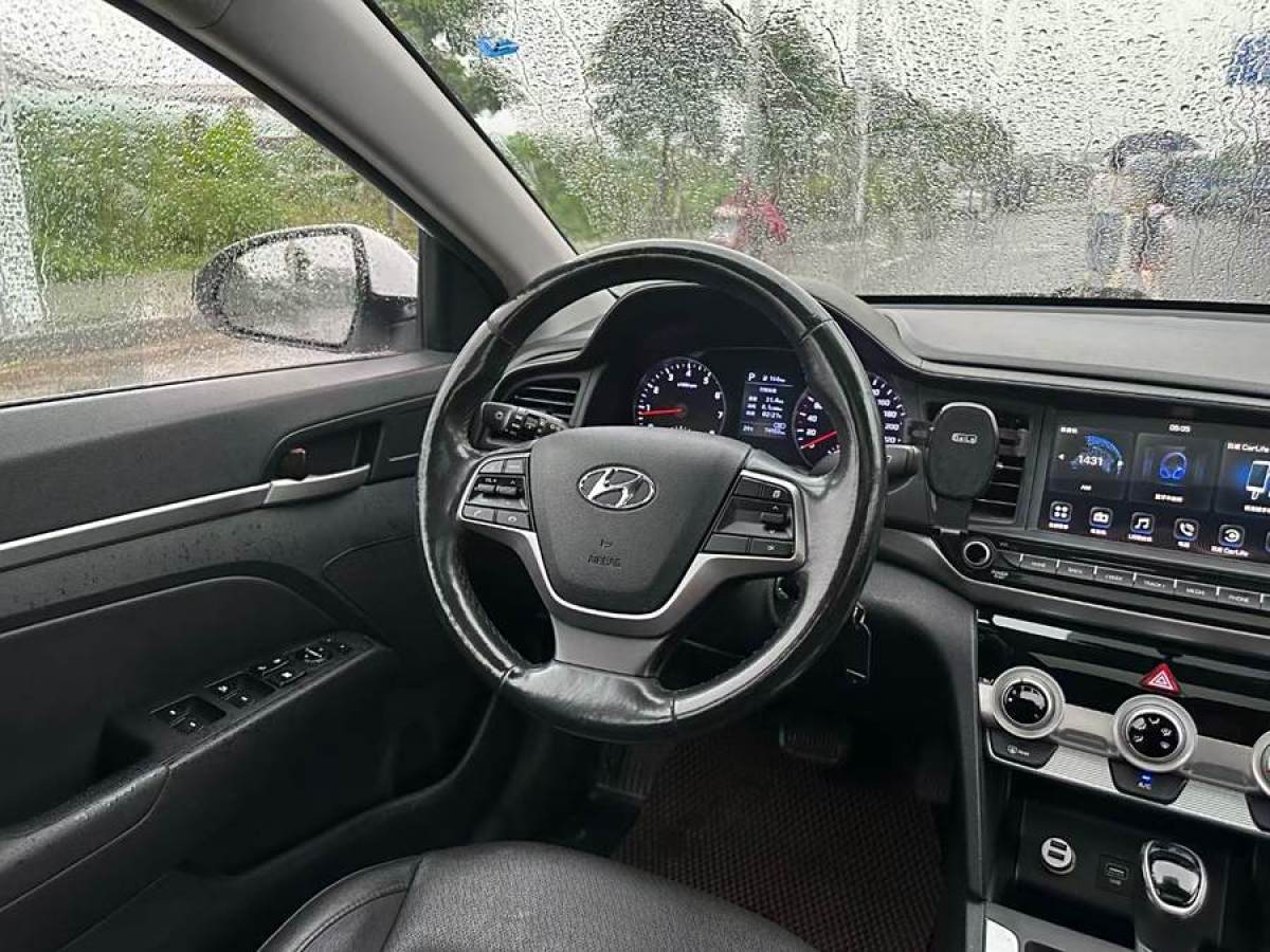 現(xiàn)代 領(lǐng)動(dòng)  2019款 1.5L CVT智炫?精英型圖片