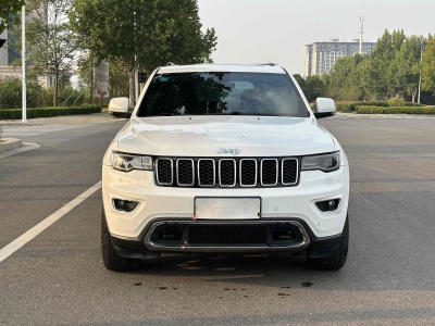 2018年7月 Jeep 大切諾基(進口) 3.0L 舒享導(dǎo)航版圖片