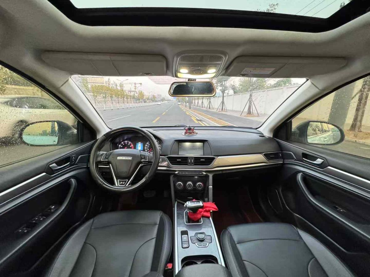 哈弗 H6  2018款 紅標(biāo)H6 COUPE 1.5T DCT兩驅(qū)豪華型圖片