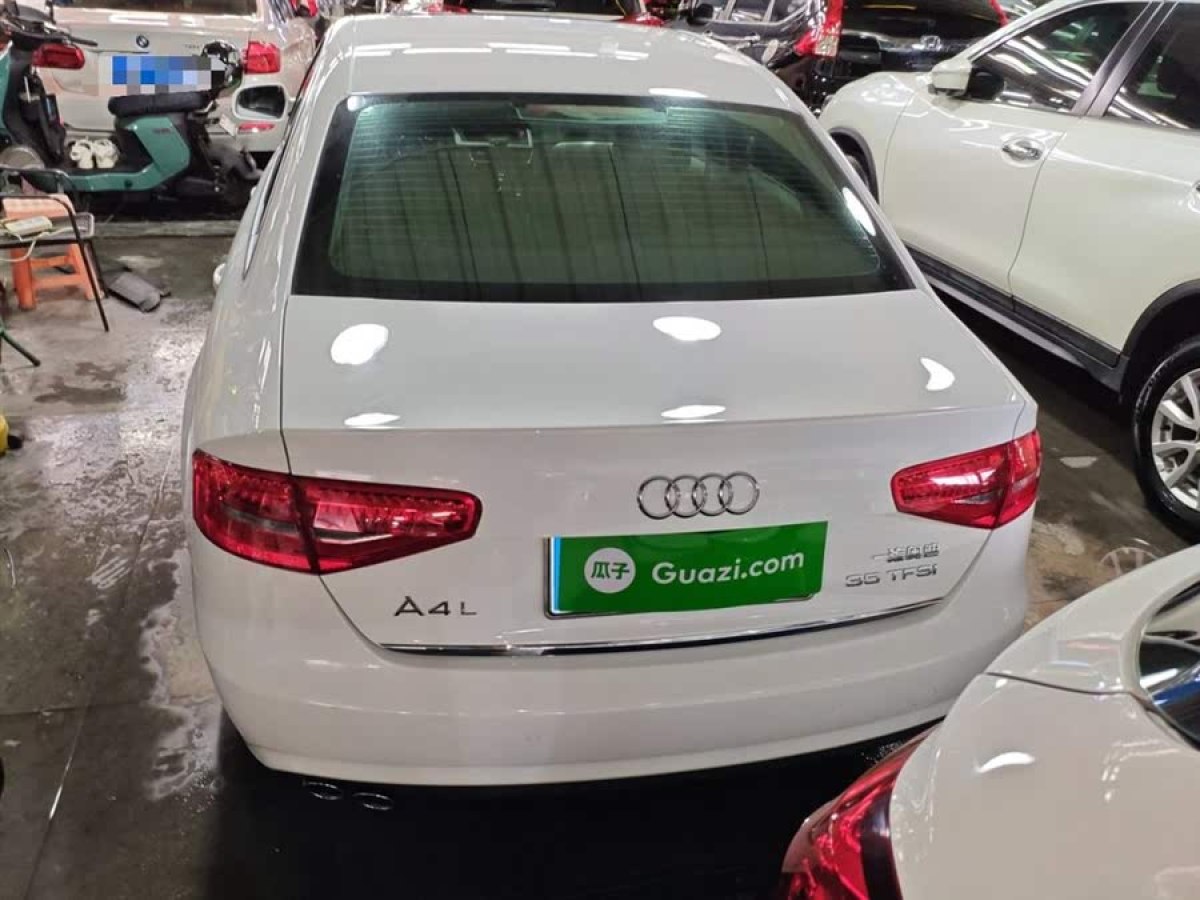 奧迪 奧迪A4L  2015款 35 TFSI 自動(dòng)標(biāo)準(zhǔn)型圖片