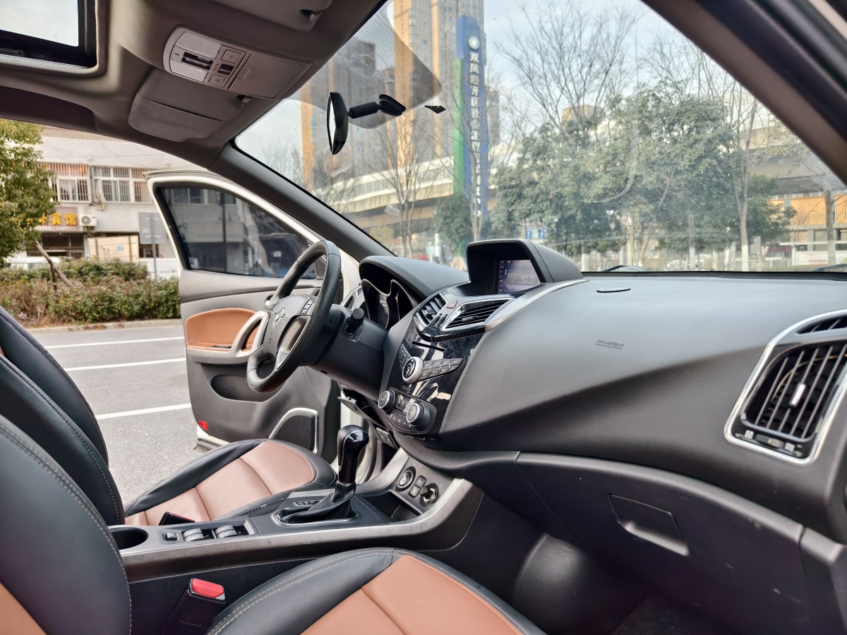 海馬 S5  2015款 1.5T CVT旗艦型圖片
