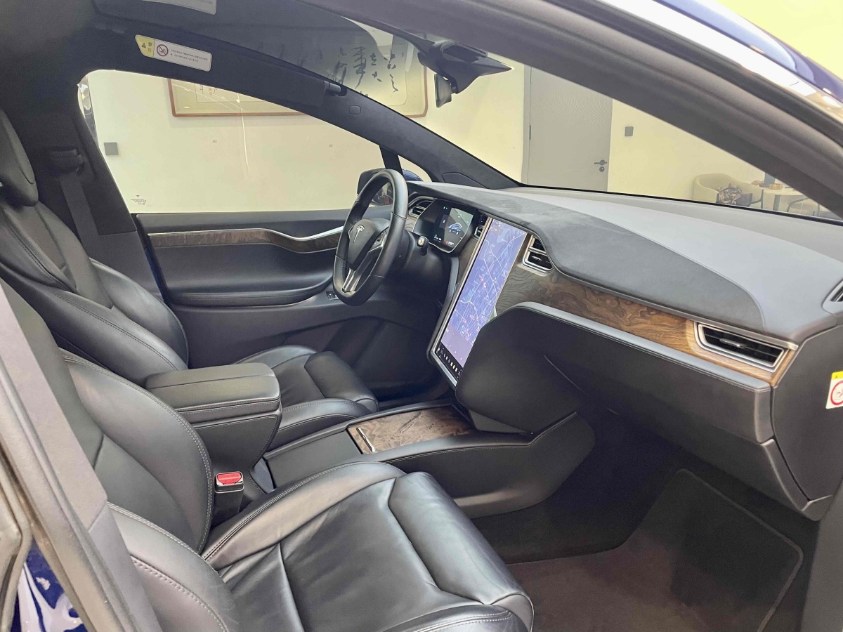 特斯拉 Model X  2016款 Model X 90D圖片