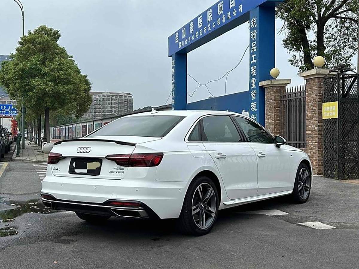 奧迪 奧迪A4L  2020款 40 TFSI 豪華動(dòng)感型圖片