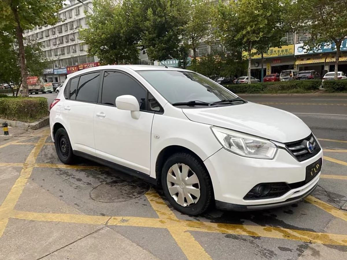 啟辰 R50  2015款 1.6L 手動(dòng)時(shí)尚版圖片