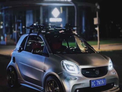 2018年1月 smart fortwo 0.9T 66千瓦硬顶先锋版图片