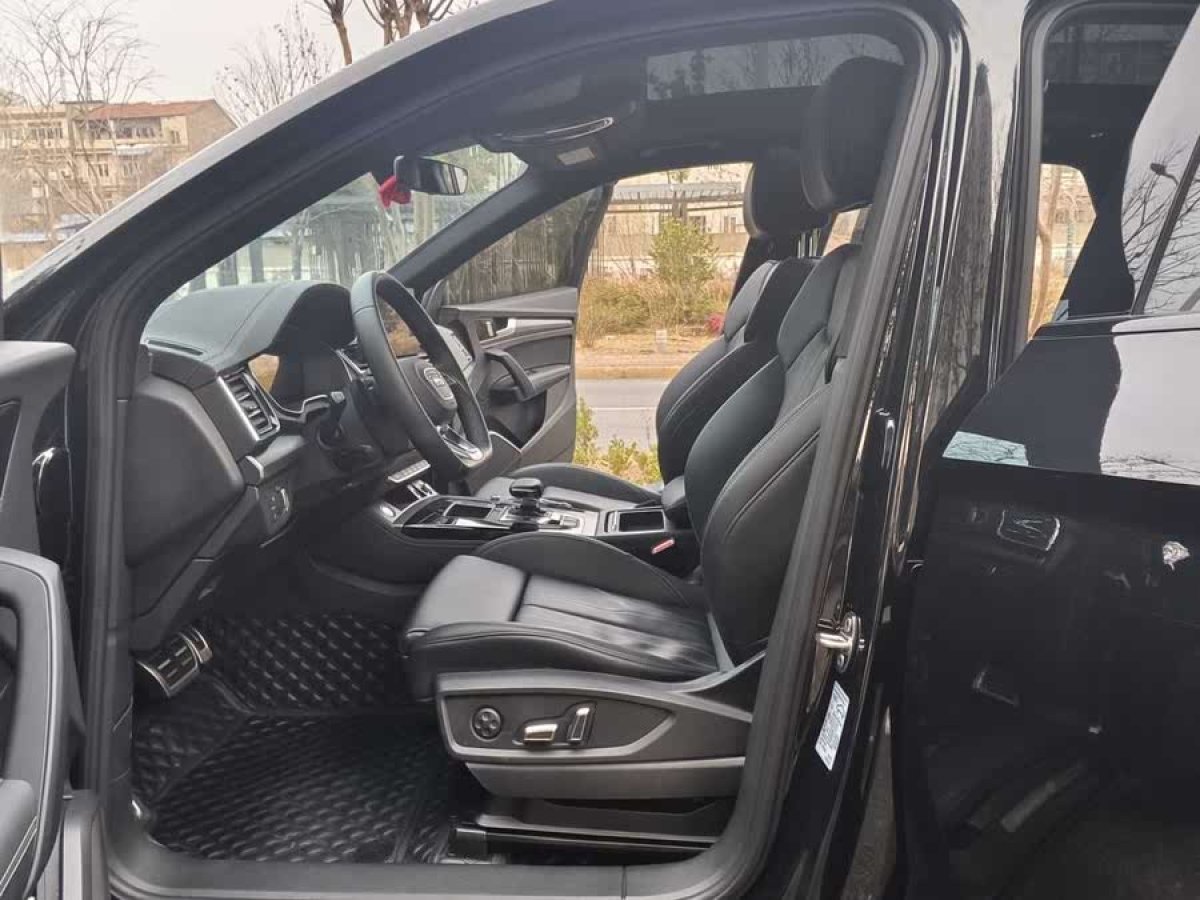 奧迪 奧迪Q5L  2024款 40 TFSI 豪華動(dòng)感型圖片