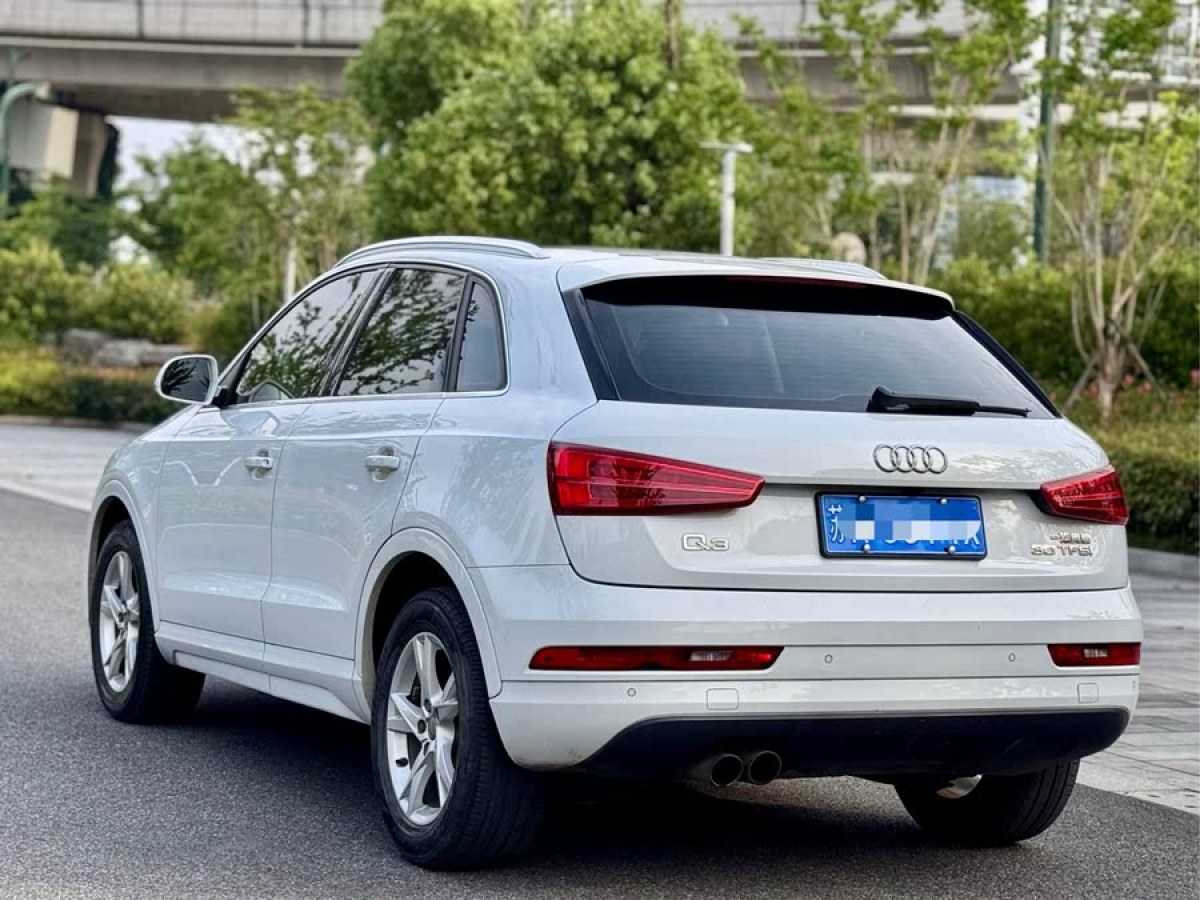 奧迪 奧迪Q3  2018款 30周年年型 30 TFSI 時(shí)尚型圖片