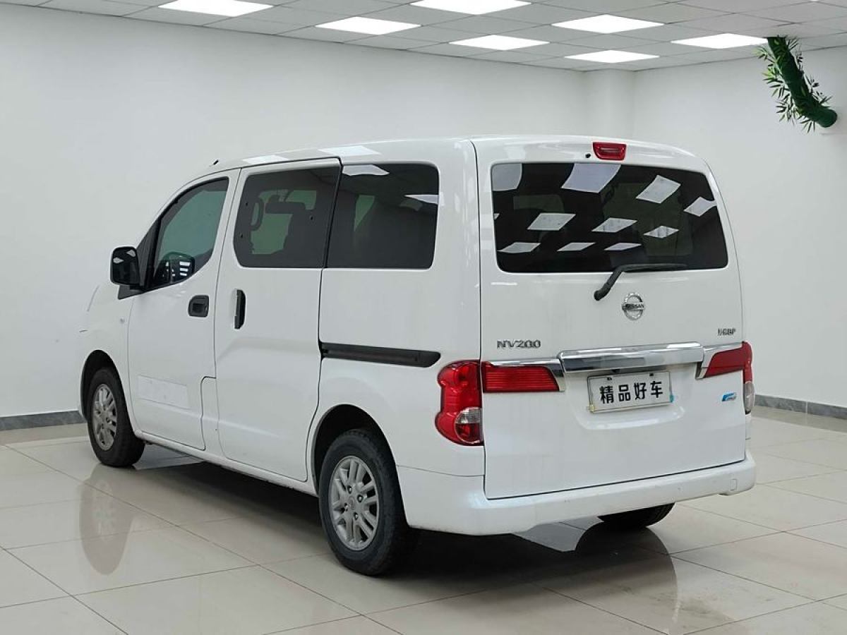 日產(chǎn) NV200  2016款 改款 1.6L 手動豪華型圖片