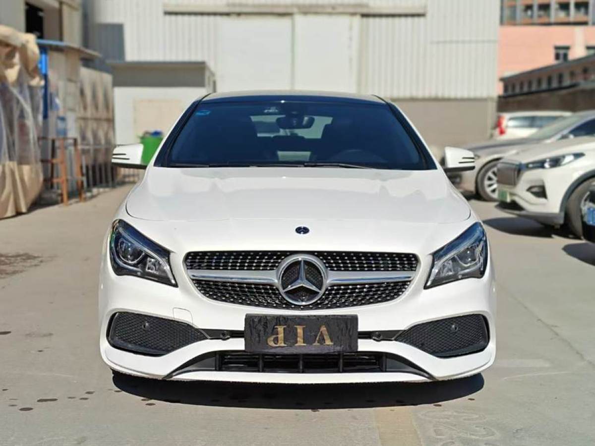 奔馳 奔馳CLA級(jí)  2018款 CLA 200 時(shí)尚型圖片