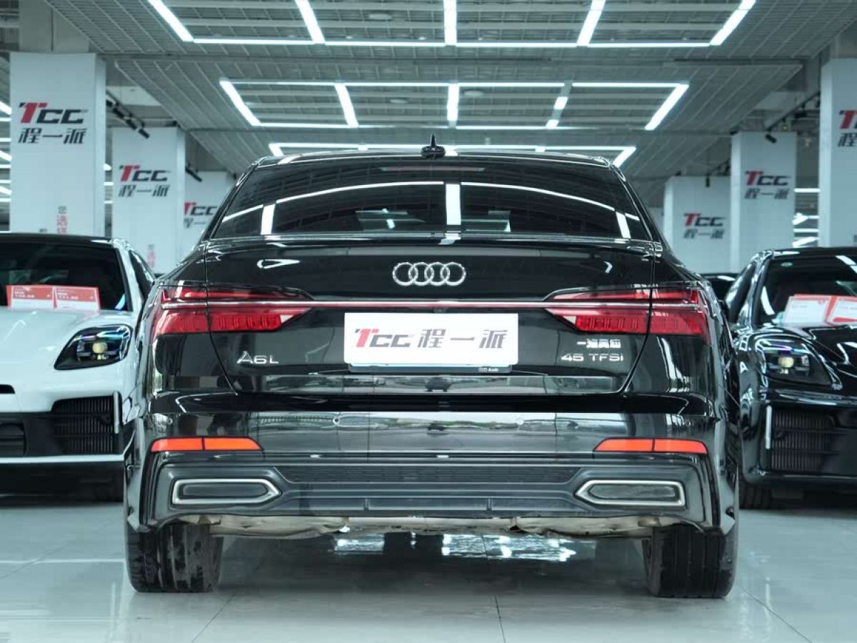 奧迪 奧迪A6L  2022款 45 TFSI 臻選動感型圖片
