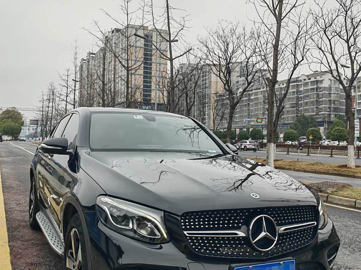 2019年8月奔馳 奔馳GLC  2022款 改款 GLC 300 4MATIC 轎跑SUV