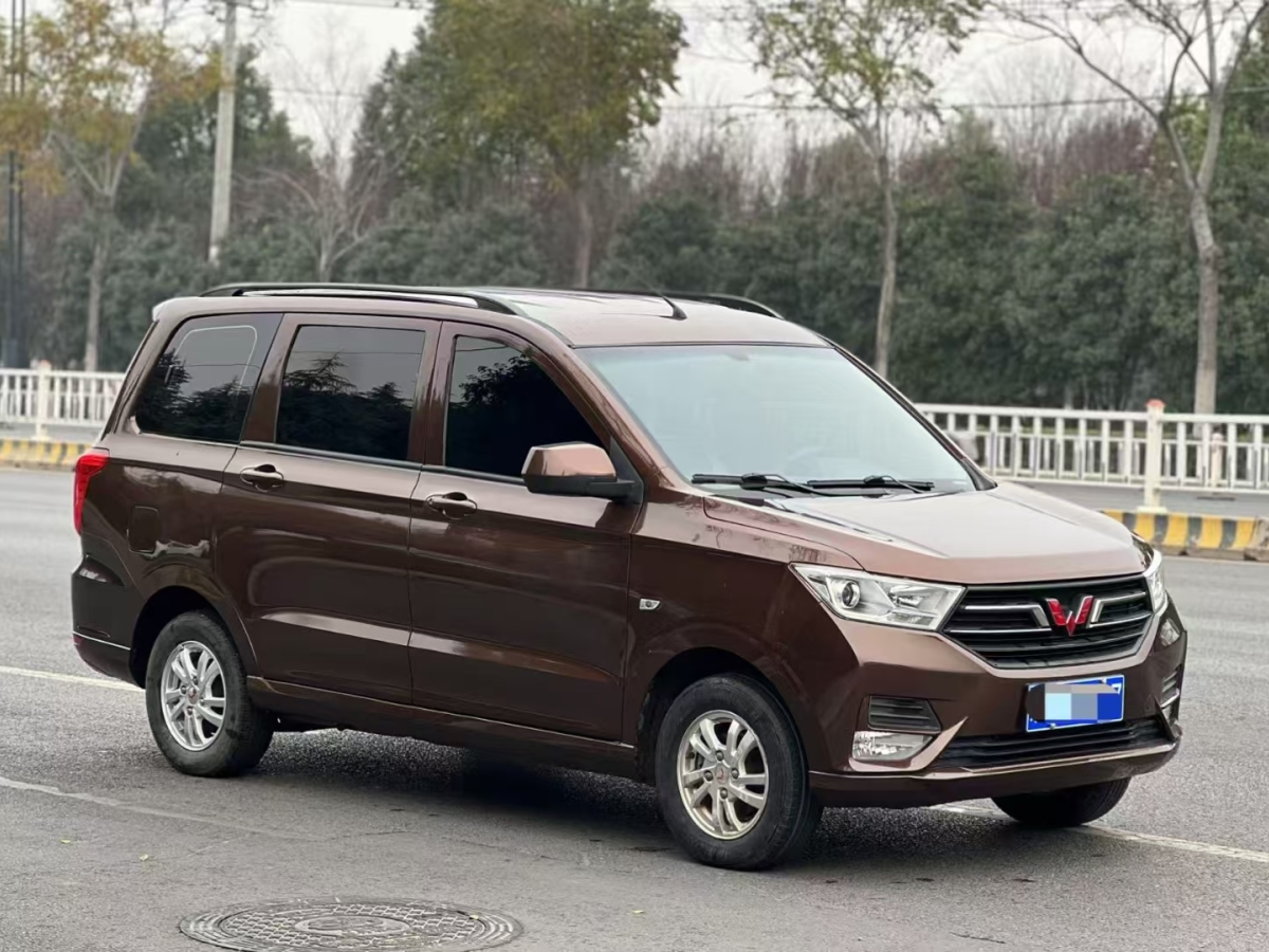 五菱 五菱宏光  2019款  1.5L S基本型國VI LAR圖片