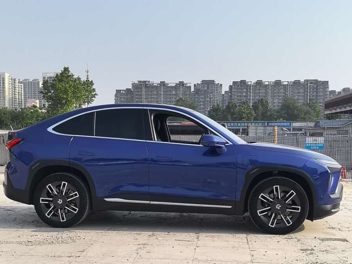蔚來(lái) 蔚來(lái)EC6  2020款 430KM 運(yùn)動(dòng)版圖片