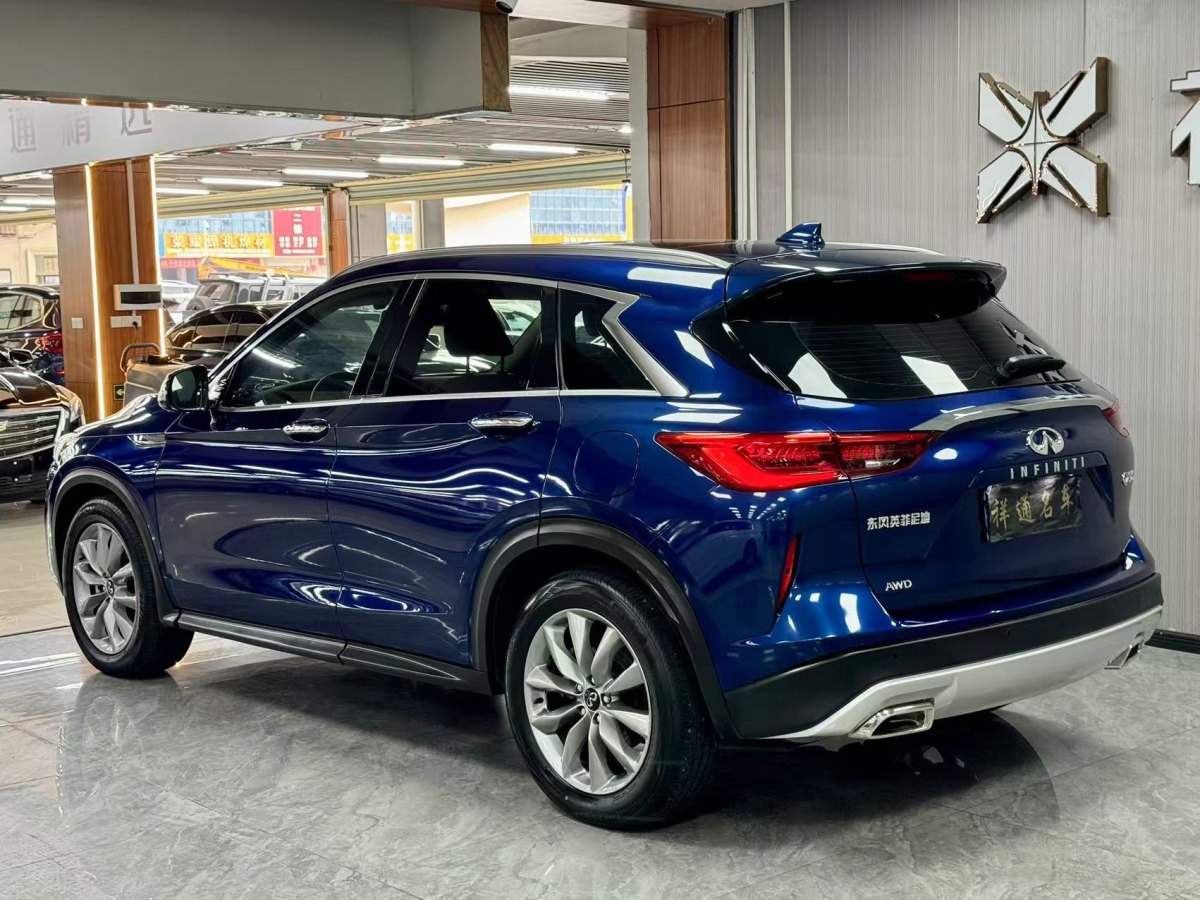 英菲尼迪 QX50  2020款 改款 2.0T 四驅(qū)菁英版圖片