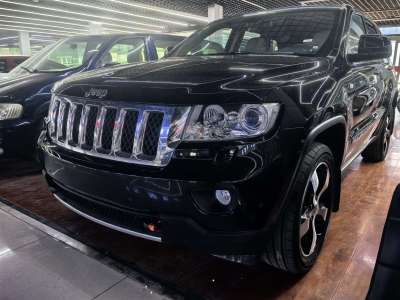 2011年04月 Jeep 大切诺基  改款 5.7L 旗舰导航版图片