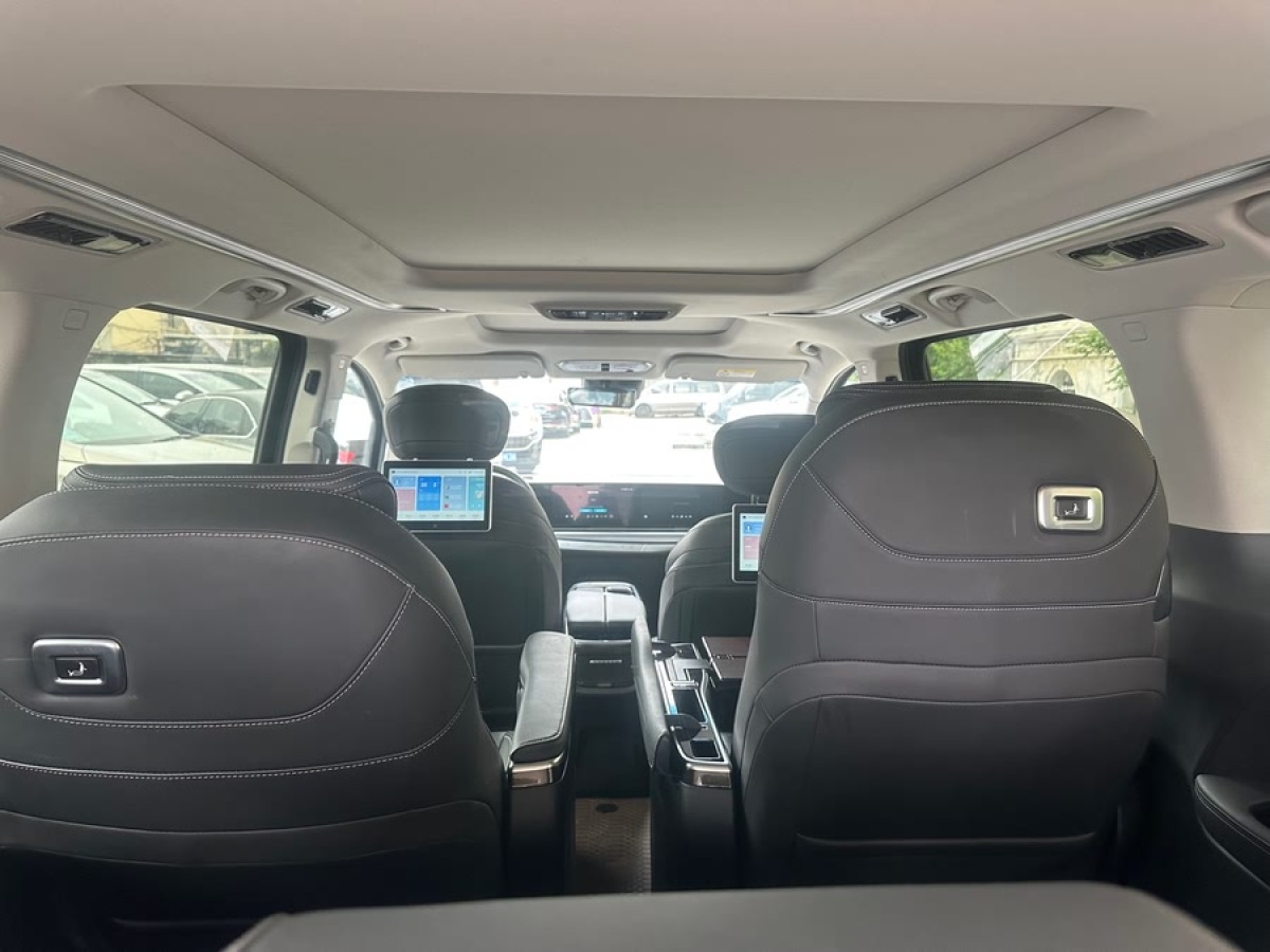 上汽大通 上汽大通MAXUS G90  2022款 2.0T 星際六座版圖片