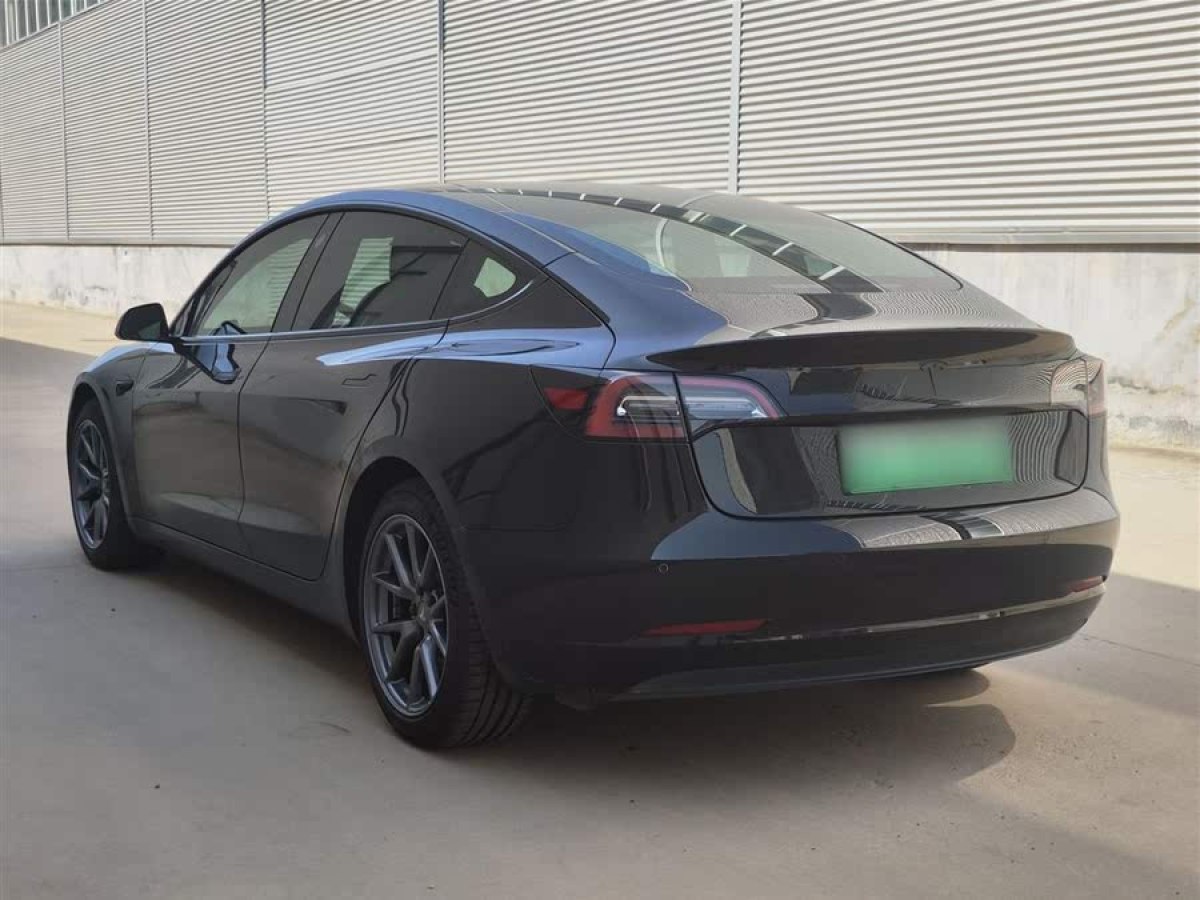 特斯拉 Model 3  2021款 改款 標(biāo)準(zhǔn)續(xù)航后驅(qū)升級(jí)版圖片