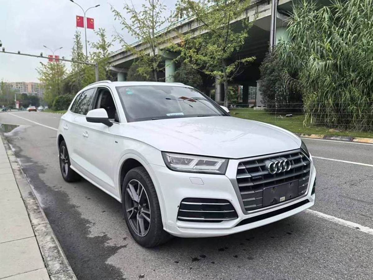 2019年1月奧迪 奧迪Q5L  2018款  40 TFSI 榮享時尚型 國VI