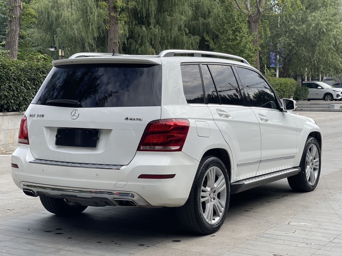 奔馳 奔馳GLK級  2013款 改款 GLK 300 4MATIC 豪華型圖片