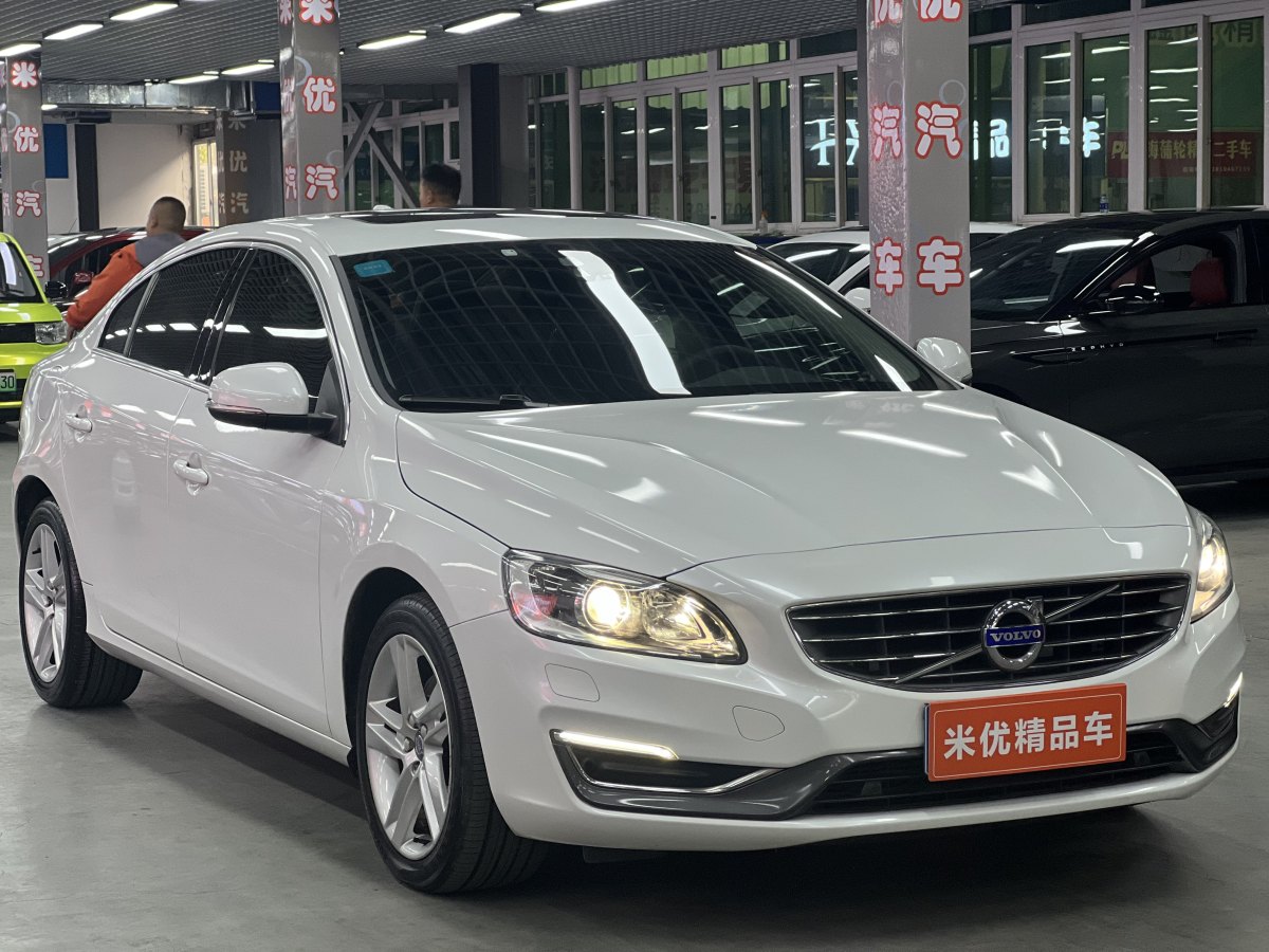 沃尔沃 S60  2016款 S60L 2.0T T5 智驭版图片