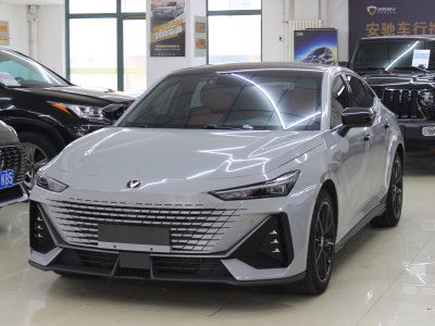 2022年8月 長(zhǎng)安 長(zhǎng)安UNI-V 1.5T 尊貴型圖片