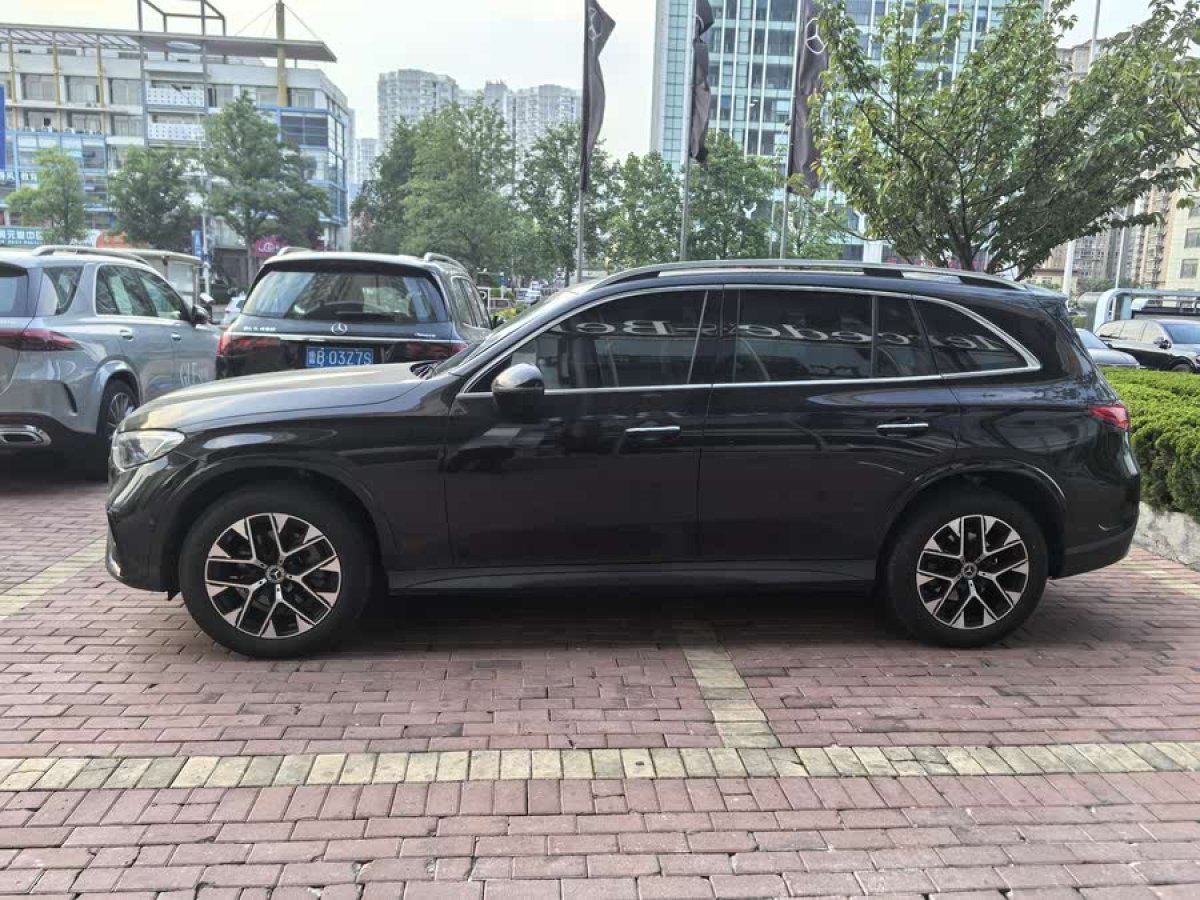 奔馳 奔馳GLC  2024款 改款 GLC 260 L 4MATIC 豪華型 5座圖片