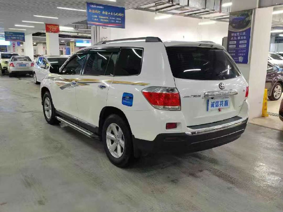 豐田 漢蘭達  2012款 2.7L 兩驅(qū)7座豪華版圖片