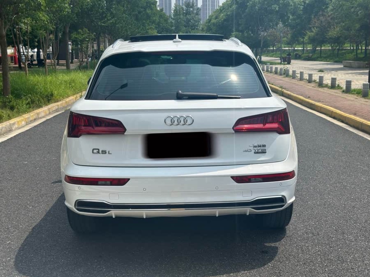 奧迪 奧迪Q5L  2018款  40 TFSI 榮享時(shí)尚型 國VI圖片