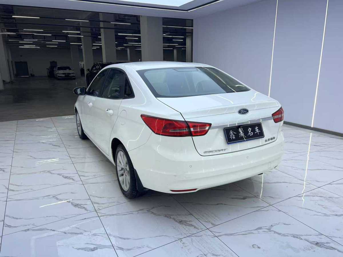 福特 福睿斯  2015款 1.5L 手動(dòng)舒適型圖片