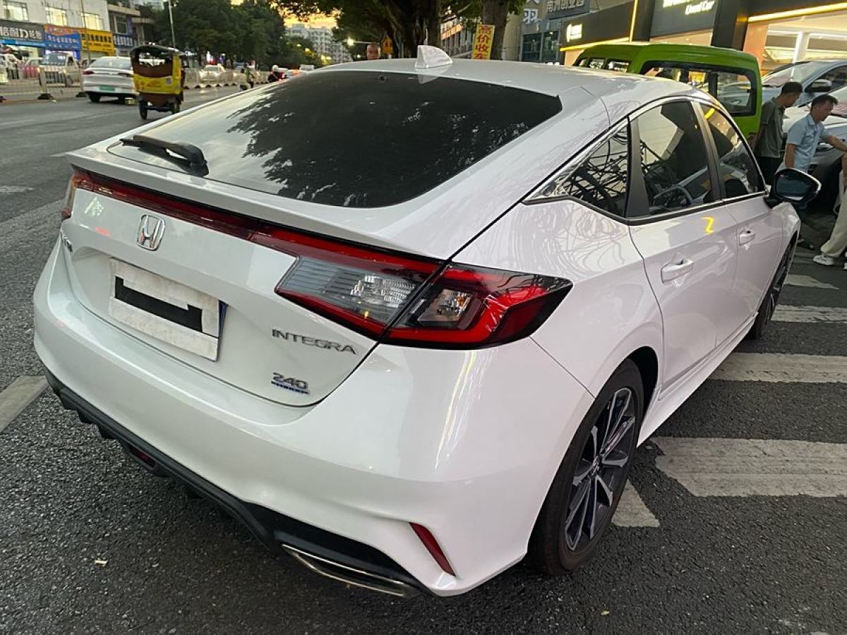 本田 型格  2023款 HATCHBACK 240TURBO CVT領(lǐng)潮版圖片