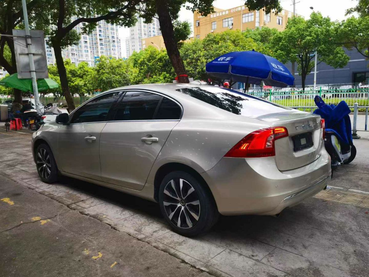 沃爾沃 S60  2019款 S60L 1.5T 智進(jìn)版圖片