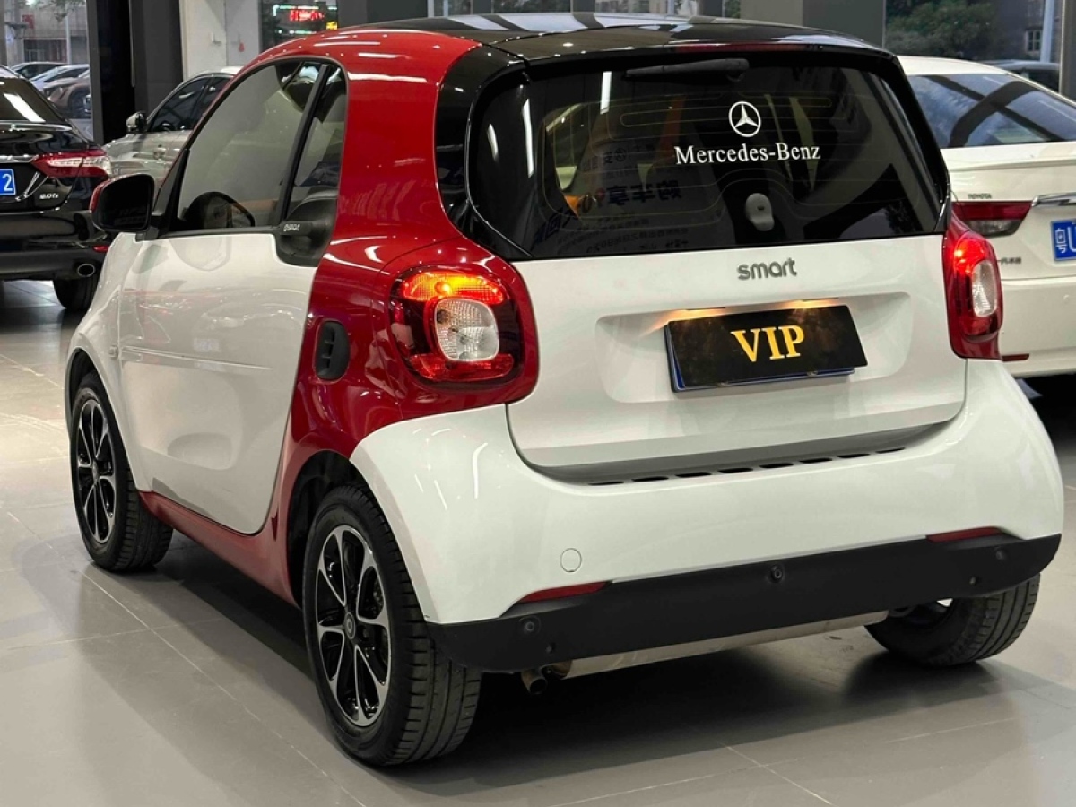 smart fortwo  2015款 1.0L 52千瓦硬頂激情版圖片