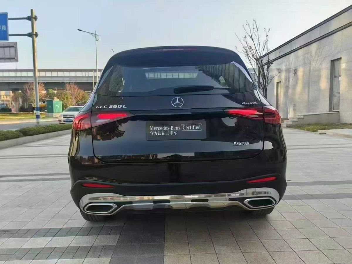 奔馳 奔馳GLC  2023款 GLC 300 4MATIC 轎跑SUV 豪華版圖片