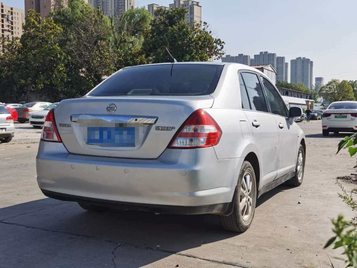 日產(chǎn) 頤達(dá)  2008款 1.6L 手動(dòng)智能型圖片