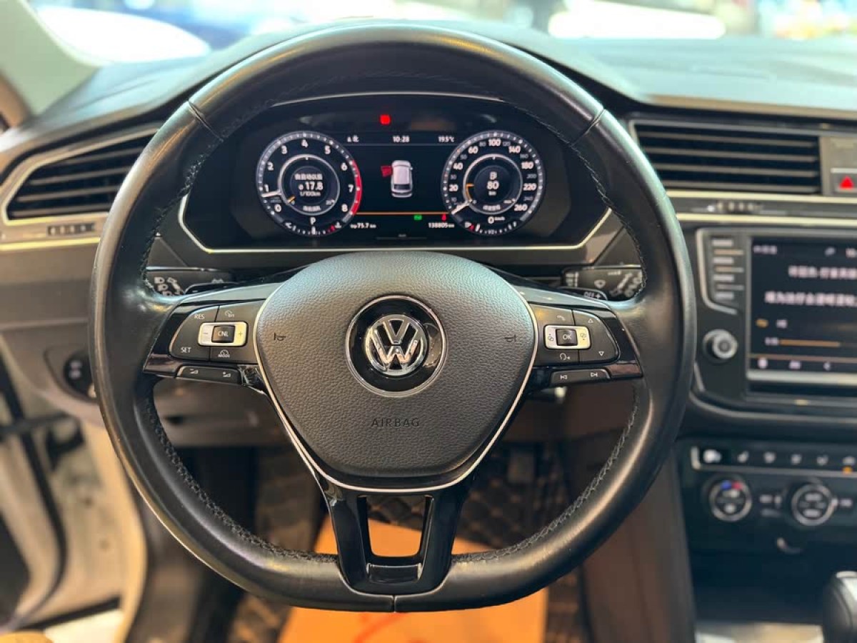 大眾 Tiguan  2017款 330TSI 四驅(qū)創(chuàng)睿型圖片