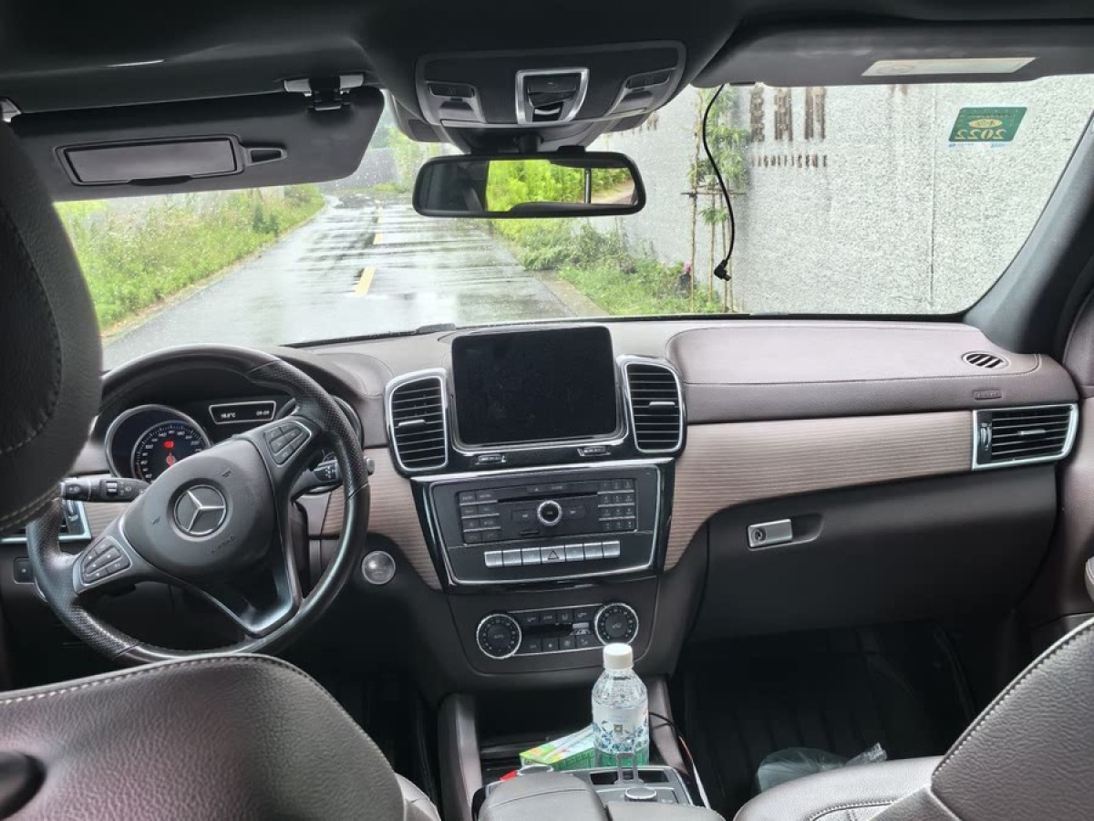 奔馳 奔馳GLE  2017款 GLE 320 4MATIC 動(dòng)感型圖片