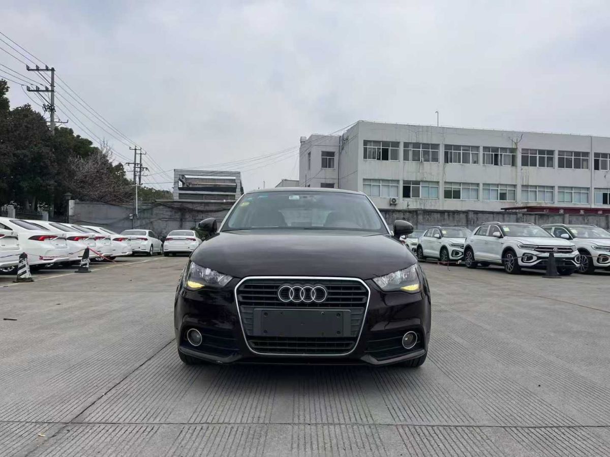 2013年4月奧迪 奧迪A1  2013款 30 TFSI Sportback Ego