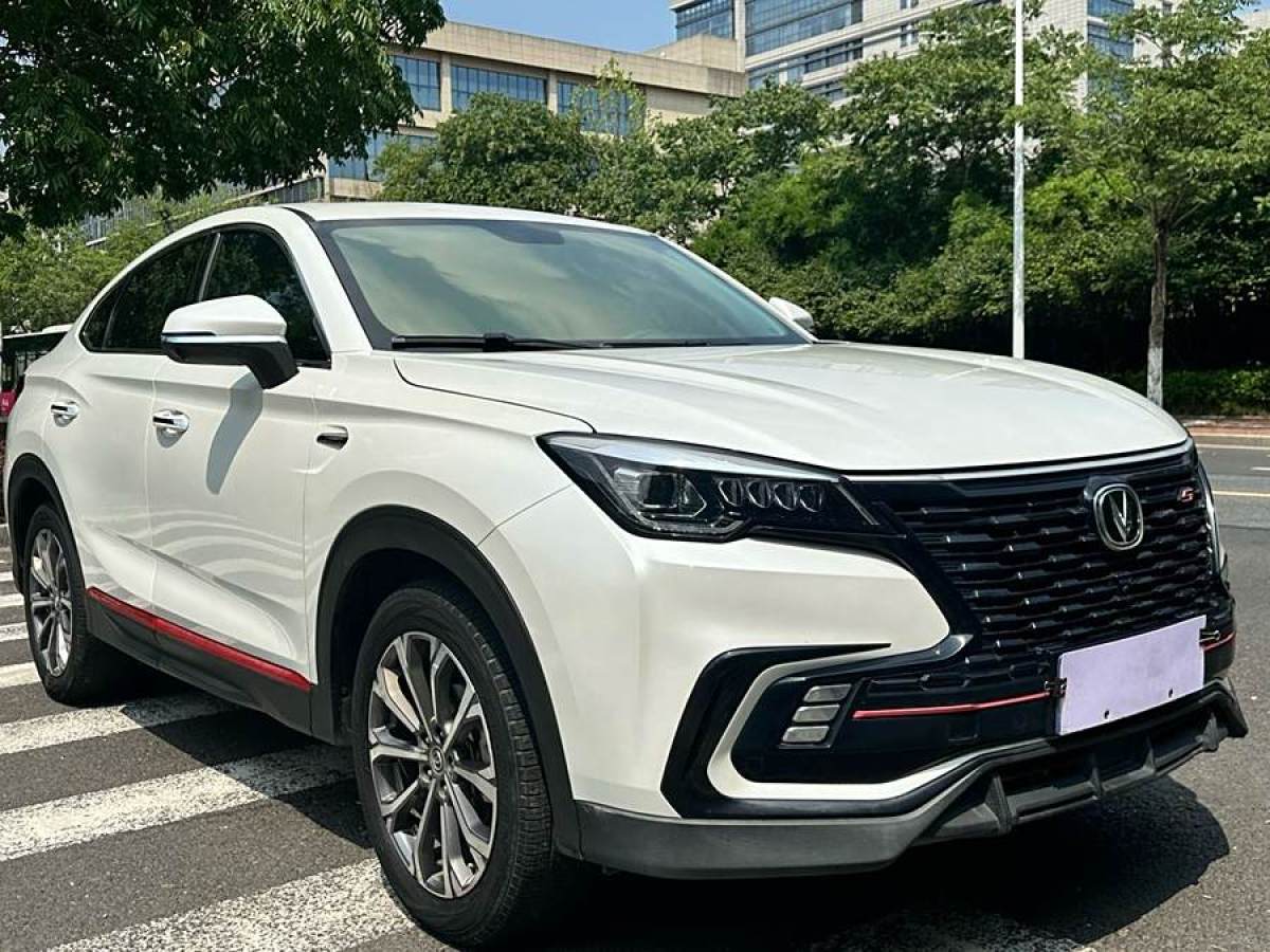 2021年4月長(zhǎng)安 CS85 COUPE  2021款 1.5T DCT豪華型