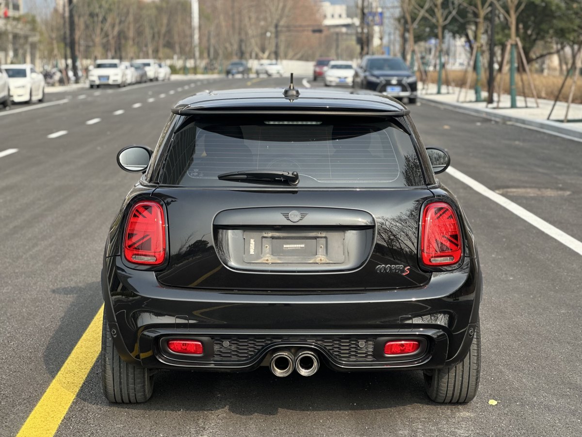 MINI MINI  2020款 2.0T COOPER S 经典派图片